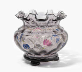Gräflich Harrach'sche Glasfabrik (zugeschrieben), Vase