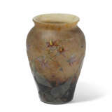 Daum Frères, Vase "Solanées" - photo 1