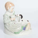 Meissen, Figur "Kind mit Hund". - Foto 3