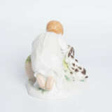 Meissen, Figur "Kind mit Kaninchen". - photo 4