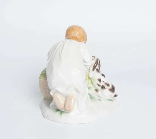 Meissen, Figur "Kind mit Kaninchen". - photo 4