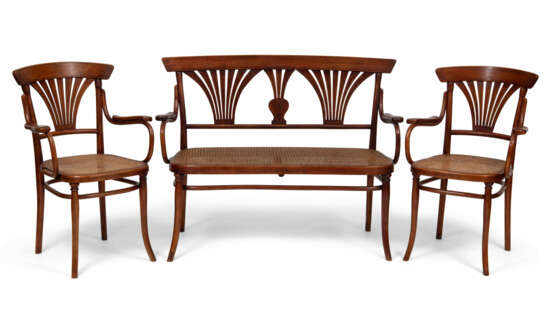 Gebrüder Thonet, Kanapee und 2 Fauteuils "221" - photo 1
