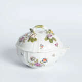 Meissen, Saucenpfännchen mit Blumendekor - photo 5
