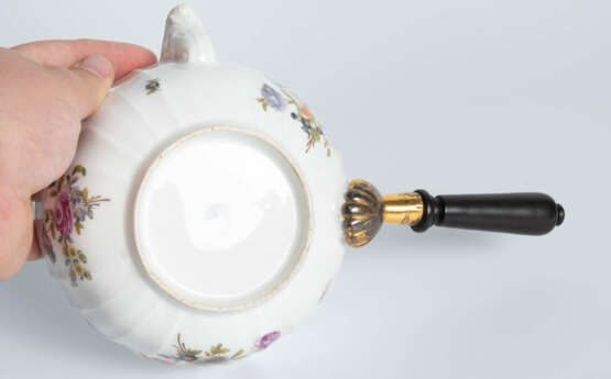 Meissen, Saucenpfännchen mit Blumendekor - photo 9
