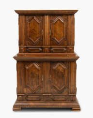 Kabinettschrank