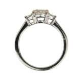 750 gold ring in Art Deco style with three diamonds. Diamonds 20th century - photo 3