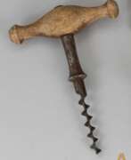 Naturholz. Corkscrew T-shaped