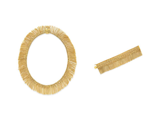 TIFFANY & CO. SET OF GOLD FRINGE JEWELRY - photo 1