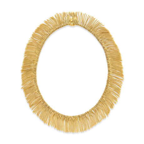 TIFFANY & CO. SET OF GOLD FRINGE JEWELRY - photo 3