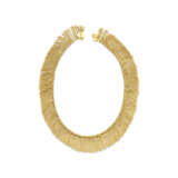 TIFFANY & CO. SET OF GOLD FRINGE JEWELRY - photo 4