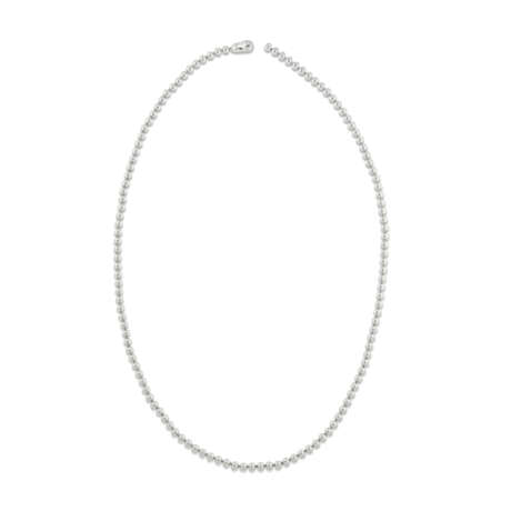 CARTIER DIAMOND AND WHITE GOLD 'DRAPERIE DE DÉCOLLETÉ' NECKLACE - Foto 4