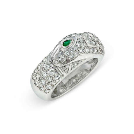 CARTIER EMERALD AND DIAMOND 'PANTHÈRE' RING - photo 1