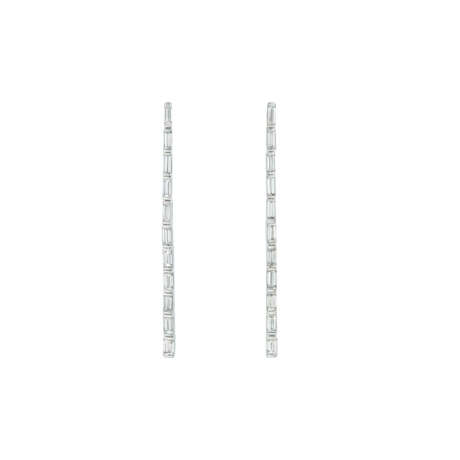 HARRY WINSTON DIAMOND EARRINGS - photo 1