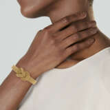 TIFFANY & CO. GOLD KNOT BRACELET-WATCH - Foto 2