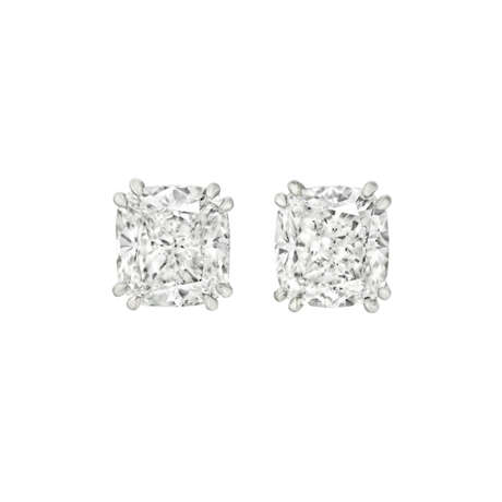 DIAMOND STUD EARRINGS - photo 1