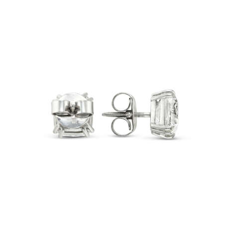 DIAMOND STUD EARRINGS - photo 5
