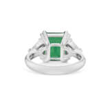 EMERALD AND DIAMOND RING - Foto 5