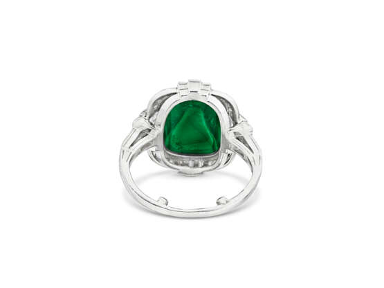 ART DECO EMERALD AND DIAMOND RING - photo 5