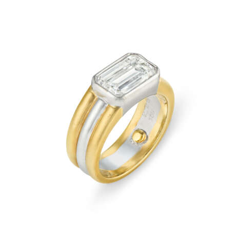 DIAMOND AND GOLD RING - photo 1