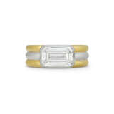 DIAMOND AND GOLD RING - photo 4