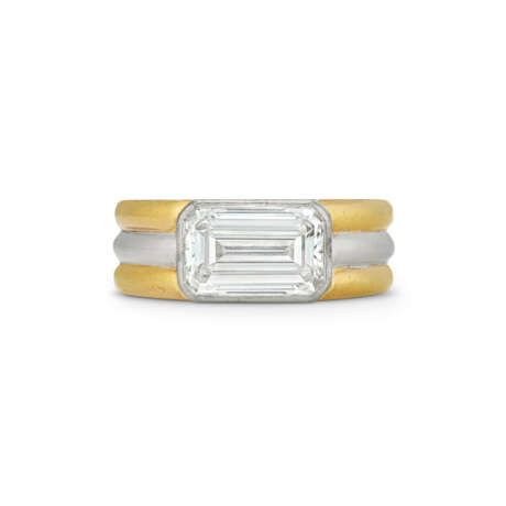 DIAMOND AND GOLD RING - photo 4
