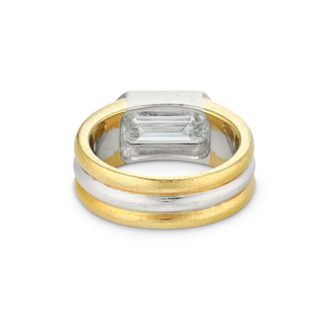 DIAMOND AND GOLD RING - photo 5