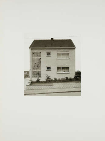 Bernd und Hilla Becher. Wohnhaus Jülicher Strasse 16, Hoengen bei Aachen - photo 1