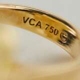 Gold 18K ring with seventy-seven diamonds and five emeralds. Emerald 21th century - photo 7