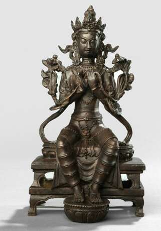 Bronze des Maitreya auf einem Thron sitzend - photo 1