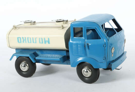 Milch-LKW Russland, gemarkt ''CiM'', 1980er Jahre,… - Foto 2