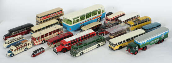 Konvolut Modellatos oft M 1:43 und ähnliche Größen… - photo 1