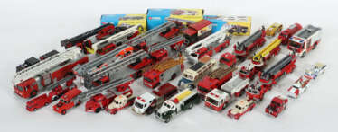 30 Feuerwehr Modelle vorw. 1980-1990er Jahre, meis…