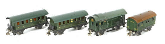 2 Personen- und 2 Gepäckwagen Märklin, Spur H0, 2x… - Foto 1