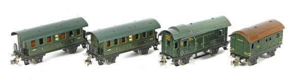2 Personen- und 2 Gepäckwagen Märklin, Spur H0, 2x… - Foto 1