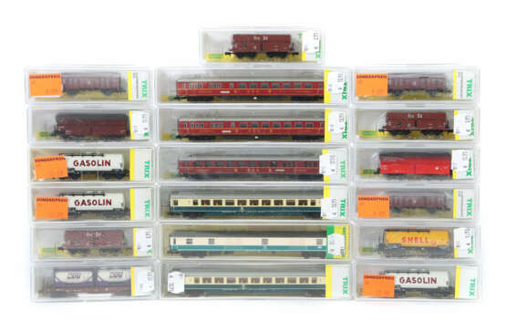 Konvolut Eisenbahn Trix, Spur Z, 6x Personenwagen:… - Foto 1