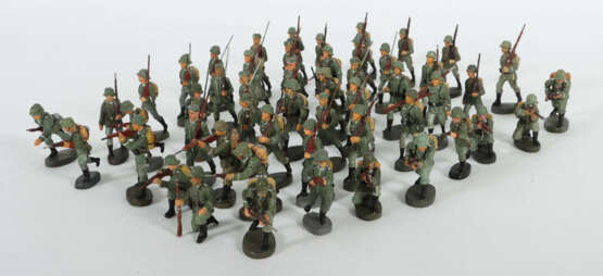 Konvolut Soldaten Elastolin, Masse bemalt, Wehrmac… - photo 1