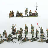 Konvolut Soldaten Elastolin, Masse bemalt, ca. 30 … - photo 1