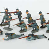 21 französiche Soldaten Lineol und Elastolin, im G… - photo 1