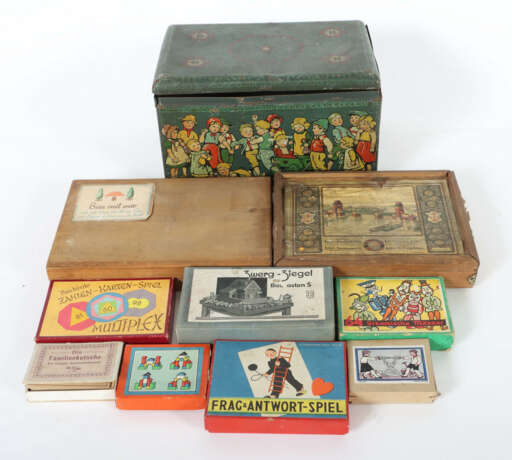 Konvolut Spiele ca. 1. Drittel 20. Jh., Kartenspie… - photo 1