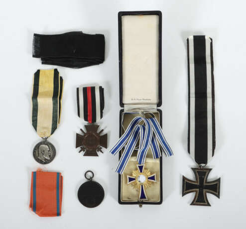 Kleine Ordensammlung 1. und 2. WK, 1x Eisernes Kre… - фото 1