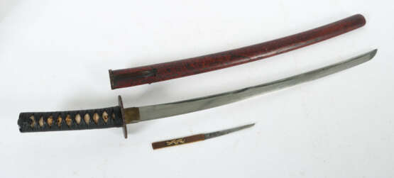 Katana Japan, 19. Jh., dazu ein schwarz lackierter… - photo 2