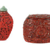 2 Rotlackobjekte China, 19. Jh., kleine gelackte D… - photo 1