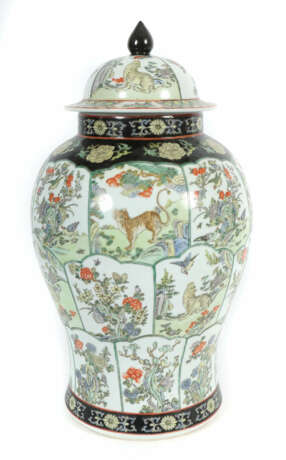 Baluster Deckelvase China, ca. 1950-70er Jahre, We… - Foto 1