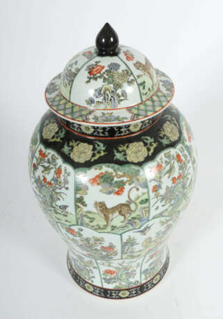 Baluster Deckelvase China, ca. 1950-70er Jahre, We… - Foto 2