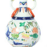 Henkelvase China, 20. Jahrhundert, Porzellan mit u… - фото 2