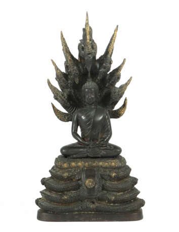 Naga schützt den Buddha Gautama Indien, 19./20. Jh… - Foto 1
