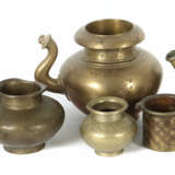 Konvolut 6 Bronzegefäße Wohl Indien, 19./20. Jh., … - photo 1