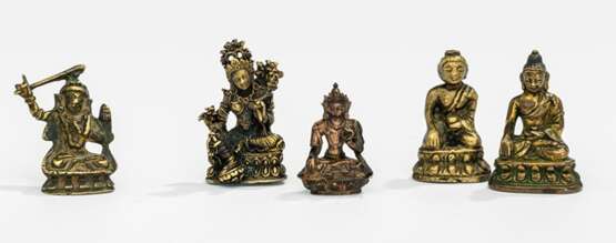 Fünf Bronzen, u.a. Syamatara, Manjushri, Buddha Shakyamuni und ein Bodhisattva - фото 1