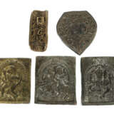 5 Gussmodelle Nepal, 19./20. Jh., Bronze und Eisen… - photo 1