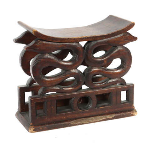 Hocker mit Schlangenstützen wohl Ghana, Holz, zwei… - photo 1